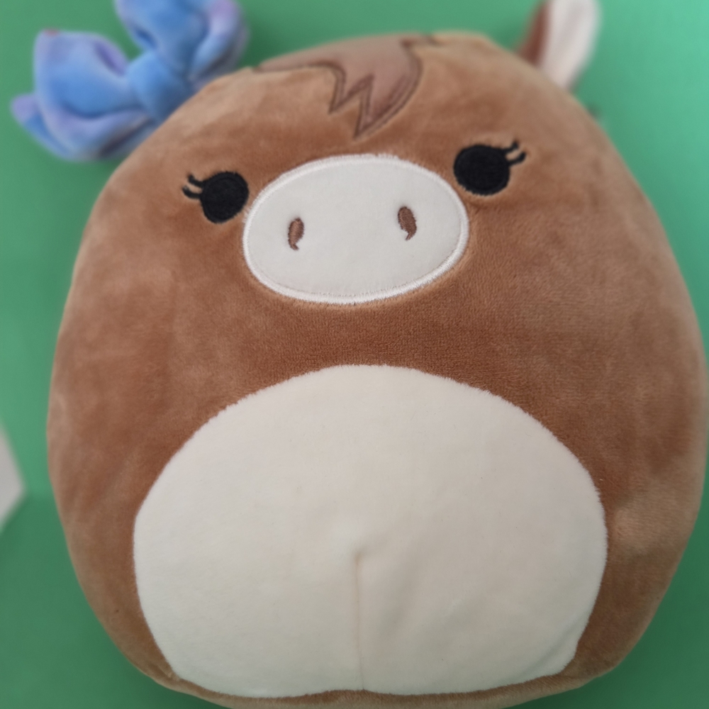 🍍Squishmellow Tomar Cow